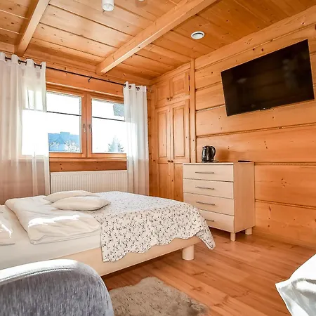 לינה וארוחת בוקר U Pabinow 3*